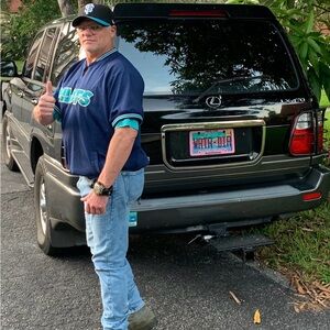 Meet your Posher, Joel